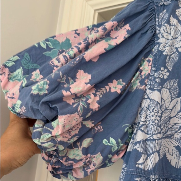 WE THE FREE Cosette Floral Chambray Combo Pullover Top EUC Size XLarge - Picture 4 of 12